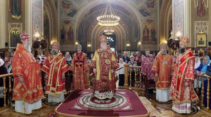 Митрополита Исидора поздравили с Пасхой