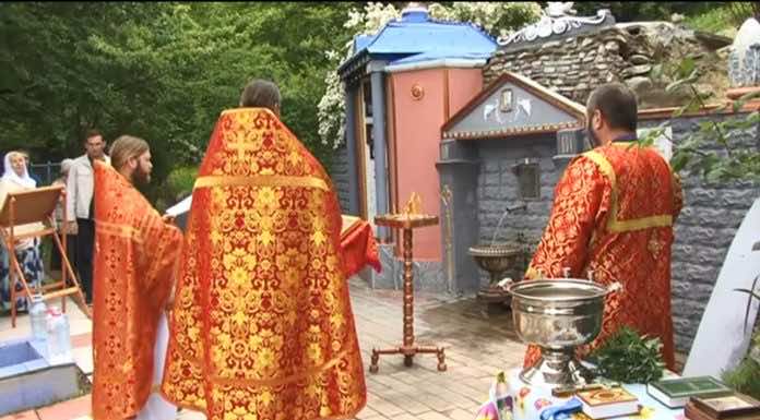 Литургия у источника великомученика Георгия Победоносца