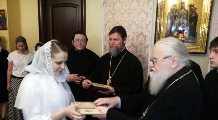 Вручение дипломов слушателям регентских курсов регентских