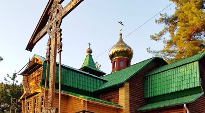 Православный приход оказывает помощь погорельцам в Сочи помощь