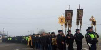 В Краснодаре прошел крестный ход накануне дня памяти жертв ДТП дня памяти жертв ДТП