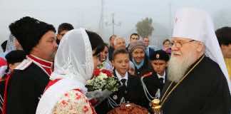 Архипастырский визит в ст. Динскую Архипастырский визит