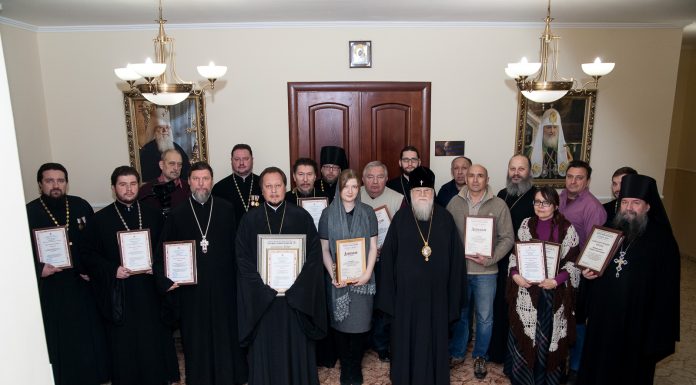 Митрополит Исидор поблагодарил организаторов выставок «Радость Слова» и «Кубань Православная» +ФОТО