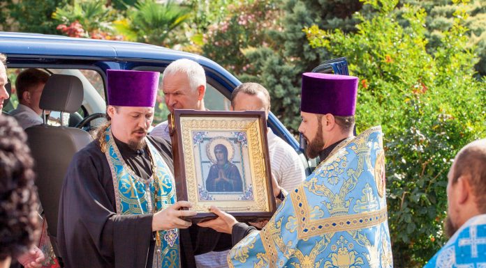 В Сочи доставили образ Богородицы «Умягчение злых сердец»
