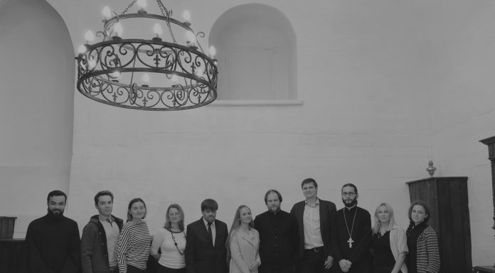 Краснодарский священник проводит персональную фотовыставку в Москве