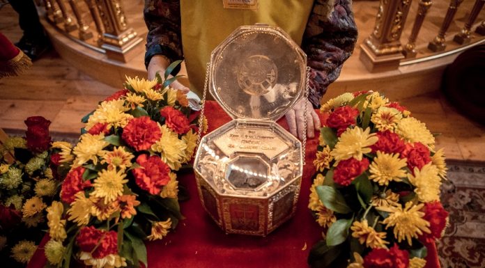 Ковчег с мощами Иоанна Крестителя доставили в Екатерининский кафедральный собор