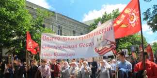 Екатерининский кафедральный собор присоединился к шествию «Бессмертного полка» в Краснодаре