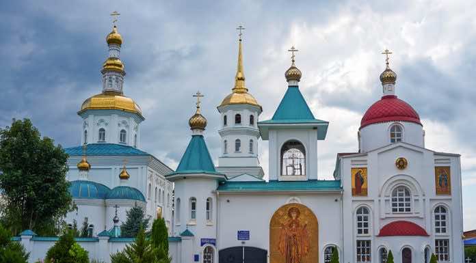 Празднование иконы Божией Матери «Нерушимая стена»