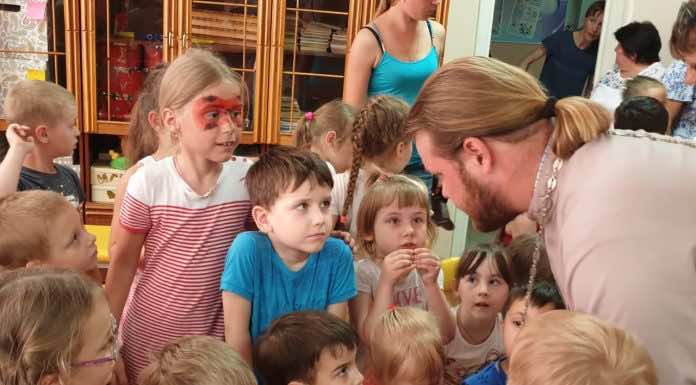 Дети — детям