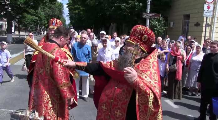 Сюжет о крестном ходе в день памяти равноапостольных Кирилла и Мефодия