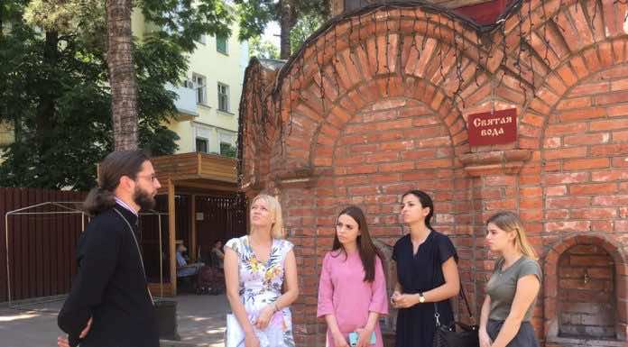 Будущие журналисты посетили Екатерининский кафедральный собор