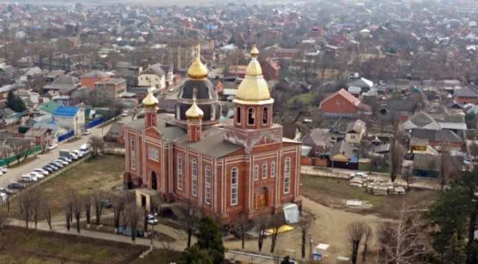 Перенесение мощей благоверных князя Петра и княгини Февронии