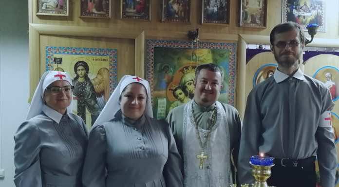 Сестричество Екатерининского собора делится опытом