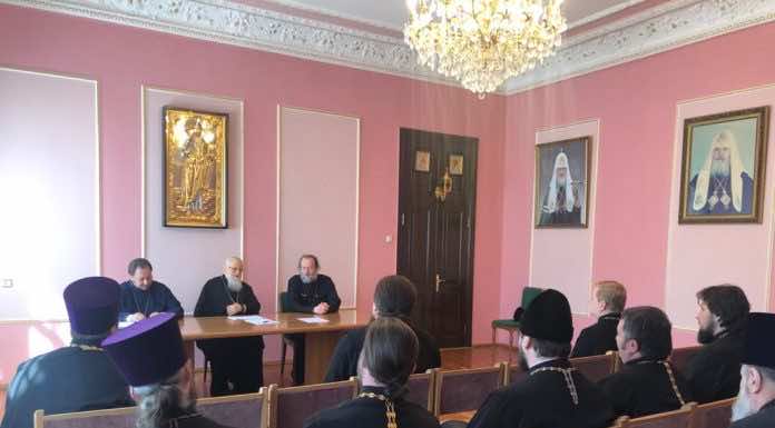 Митрополит Исидор встретился с настоятелями 15 строящихся храмов