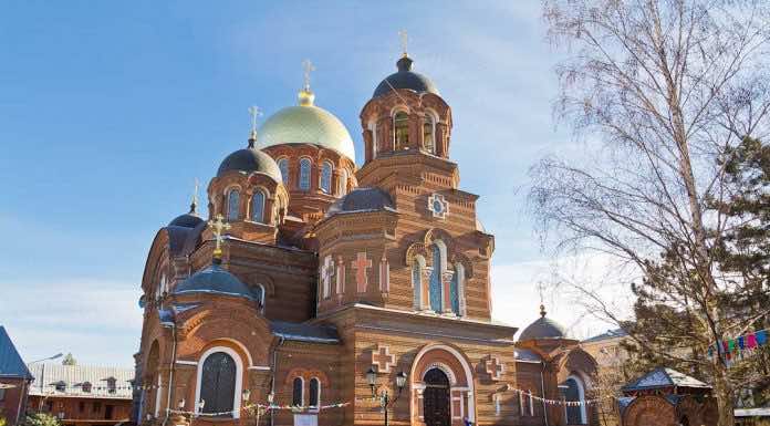 Утреня с чином погребения Плащаницы