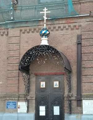 Митрополит Исидор возглавил престольные торжества Благовещенского храма