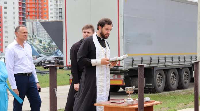 Начали возведение временного храма в СК «Dogma»