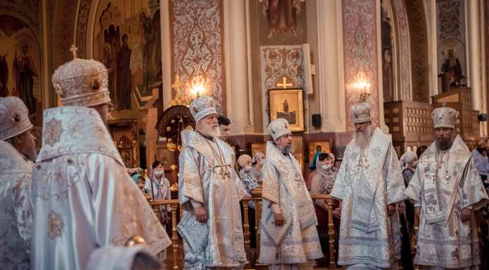 Митрополит Павел (Пономарев) возглавил панихиду по новопреставленному митрополиту Исидору