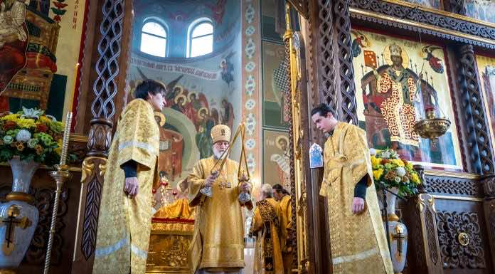 Архипастырский визит в храм Рождества Христова