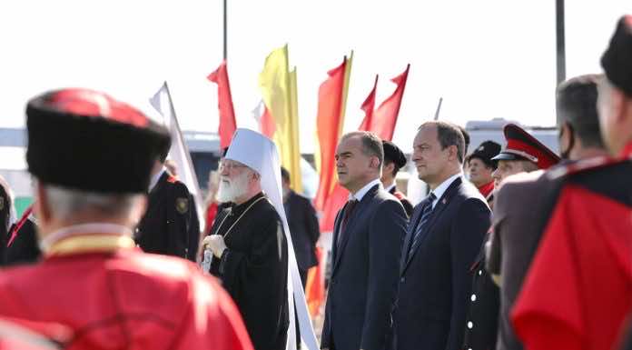 Митрополит Павел (Пономарев) принял участие в открытии памятника казакам-черноморцам