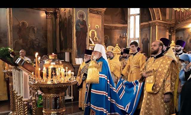 Сюжет о посещении больничного храма