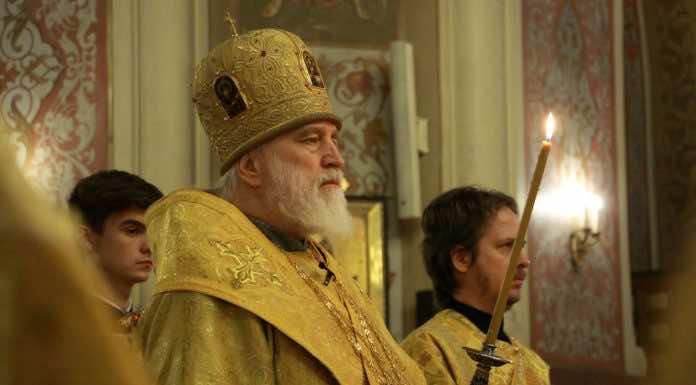 Митрополит Павел (Пономарев) совершил Всенощное бдение в Екатерининском Соборе накануне Недели 25-ой по Пятидесятнице