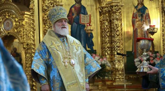 Митрополит Павел (Пономарев) совершил Божественную литургию в праздник Введения во Храм Пресвятой Богородицы