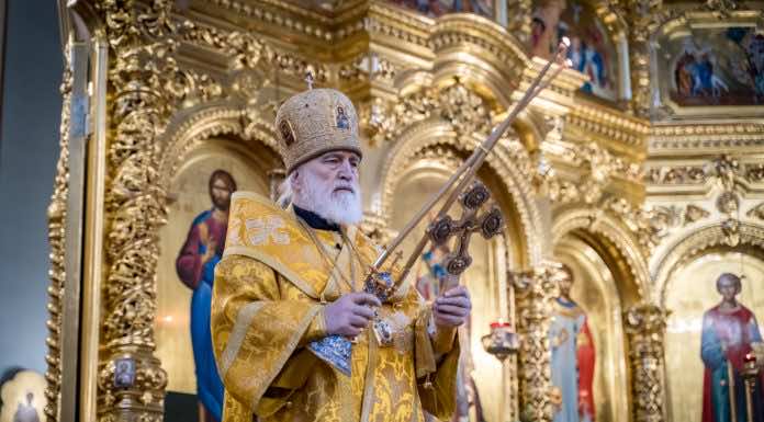 Митрополит Павел (Пономарев) совершил Литургию в день памяти святителя Спиридона Тримифунтского