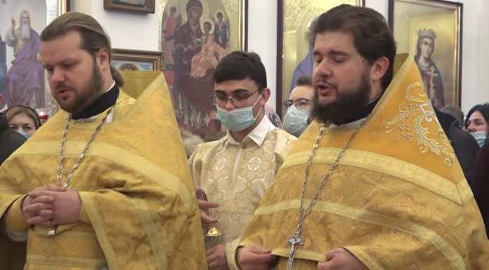 Видеосюжет о престольном празднике храма Николая Чудотворца на Садах