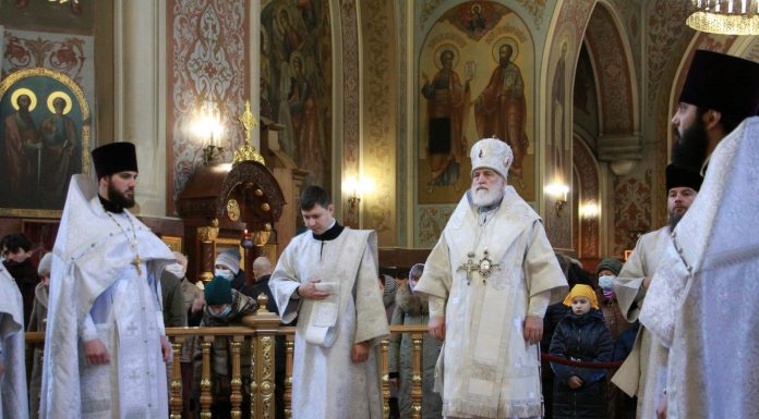 Митрополит Павел (Пономарев) совершил Божественную литургию в день памяти преподобного Феодосия Великого