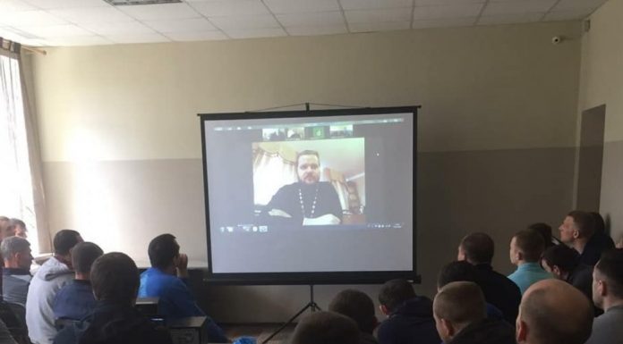 Ответственный по утверждению трезвости в Екатеринодарской епархии провёл прямой эфир с зависимыми