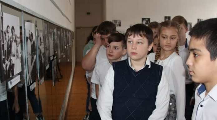 Выставка «Романовы – царское служение» открылась в станице Азовской