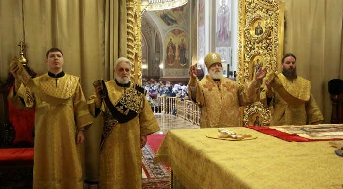 Митрополит Павел совершил Божественную литургию в Неделю Торжества Православия