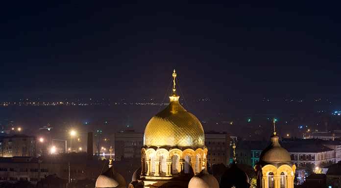 Пасхальная литургия под открытым небом