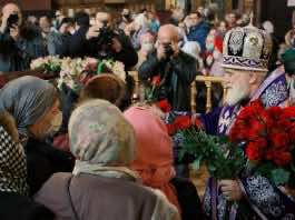 Митрополит Павел совершил последнюю Литургию на Кубани перед отъездом в Москву