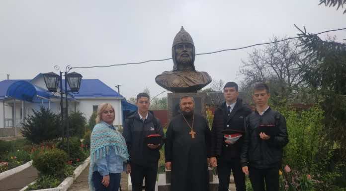 Встреча со школьными атаманами в станице Холмской