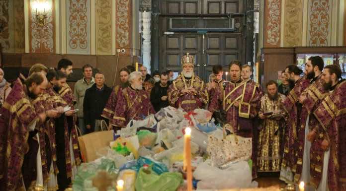 Митрополит Павел совершил Божественную литургию в Поминальную родительскую субботу