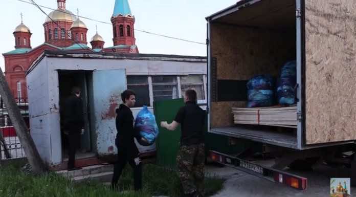 Видеосюжет пресс-службы Рождественского храма об отправке благотворительной помощи