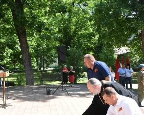 Иерей Максим Белов принял участие во Всероссийской акции «Свеча памяти»