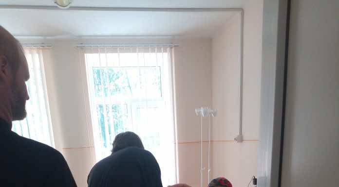 Священнослужители поздравили с Пасхой пациентов больницы