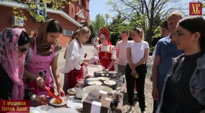 Пасхальные гуляния в храме Рождества Христова