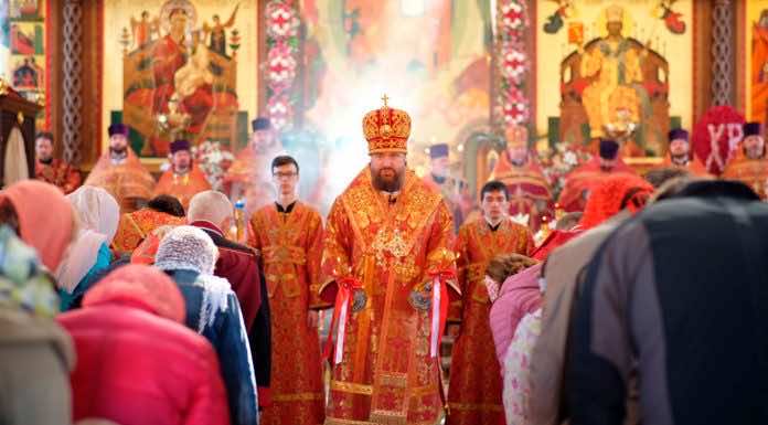 В среду Светлой седмицы митрополит Григорий совершил Литургию в храме Рождества Христова