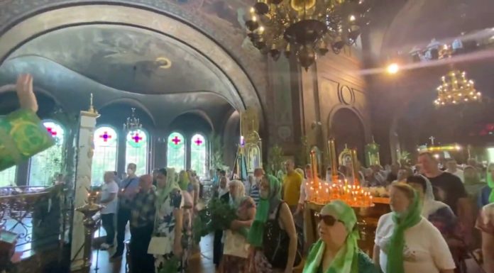 Престольное торжество в Свято-Троицком семинарском храме