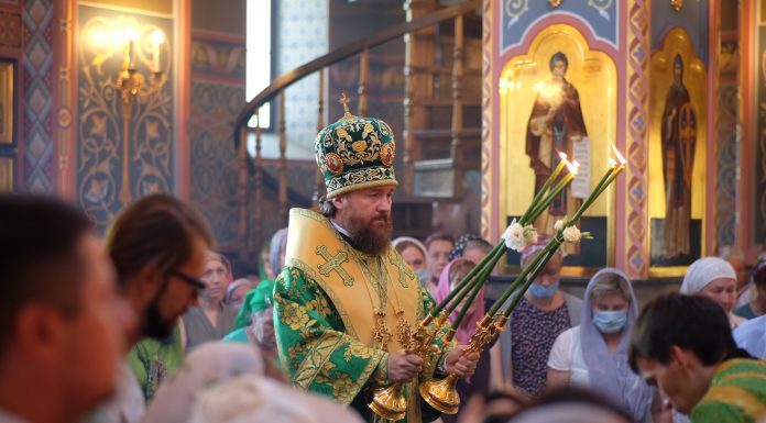В день памяти преподобного Сергия Радонежского митрополит Григорий совершил Литургию в Сергиевском храме