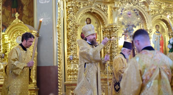 Митрополит Григорий совершил Всенощное бдение в Екатерининском соборе