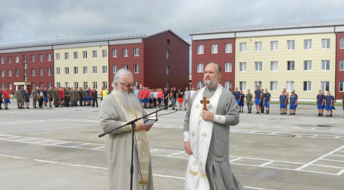 Священники 18-го Северского благочиния совершили молебен на территории воинской части 32-го инженерно-саперного полка и ракетной бригады