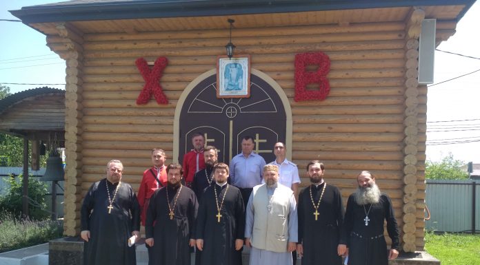 Духовник Екатеринодарского районного казачьего общества встретился с духовенством и казаками