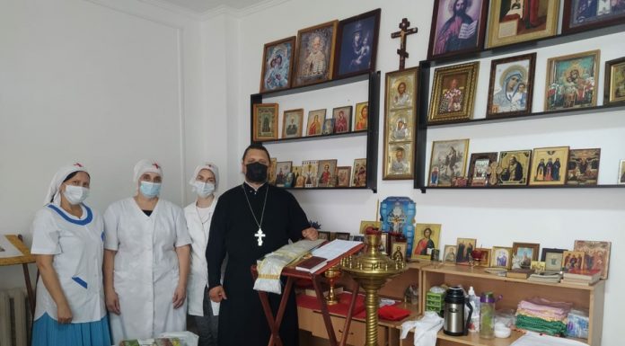 Сёстры Общества сестёр милосердия при храме Вознесения Господня посетили хоспис в посёлке Пашковском