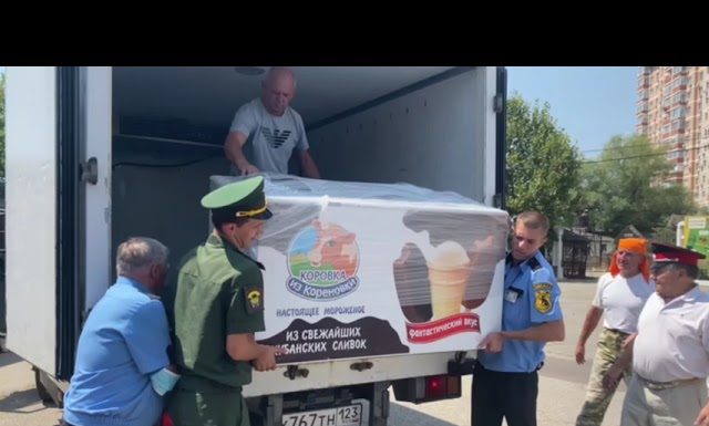 Благотворительная акция Кореновского молочно-консервного комбината прошла в Рождественском храме