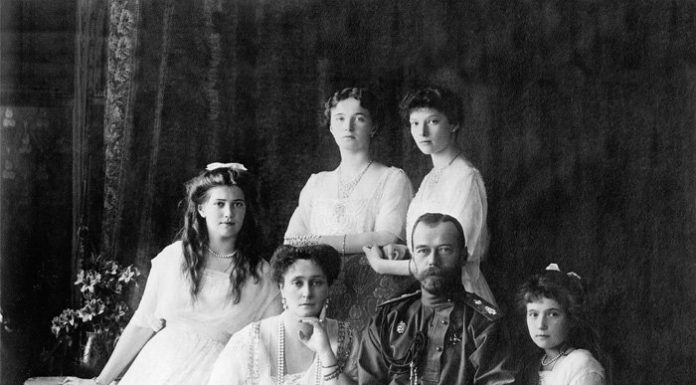 Царственные страстотерпцы: за что канонизирован император Николай II и его семья?